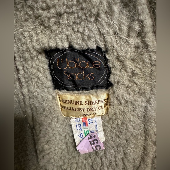 Women’s (genuine) Shearling Coat - Picture 5 of 11